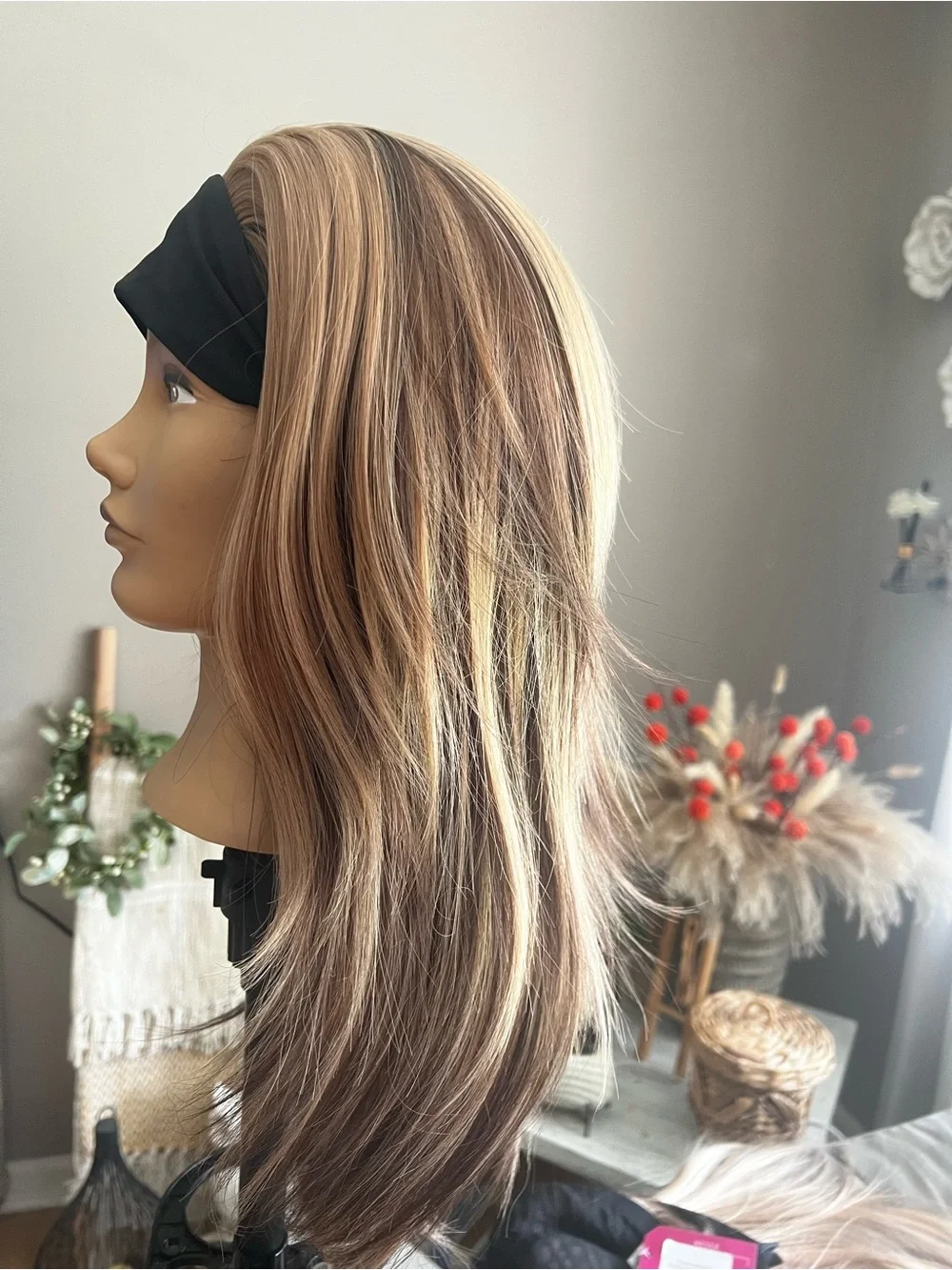 Clara headband wig in scandi brunette